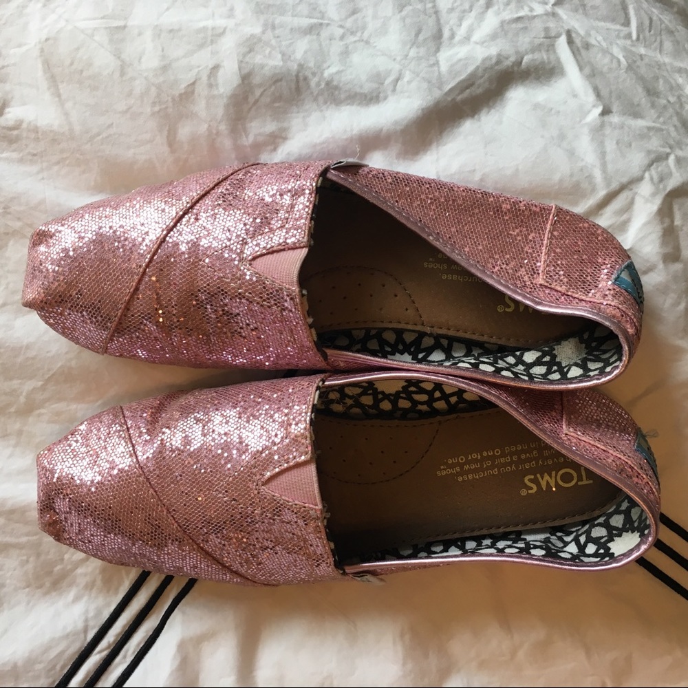 TOMS